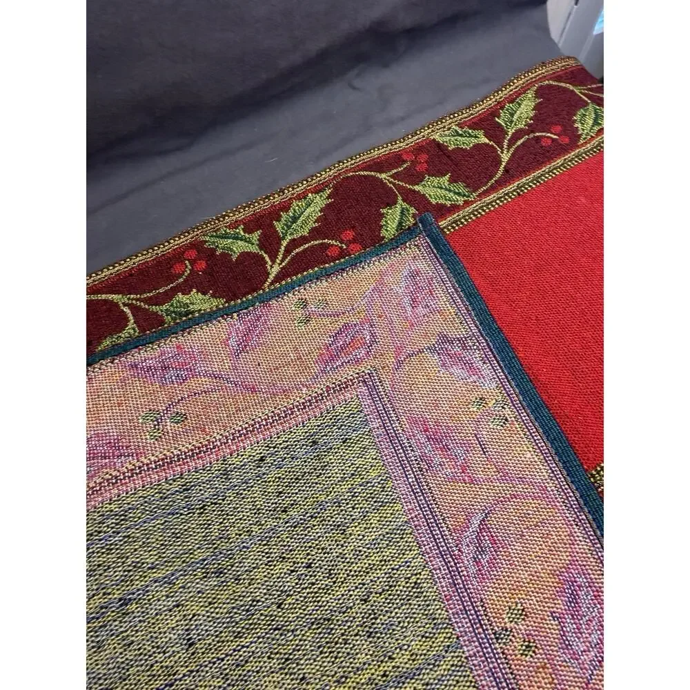 HOLIDAY TABLE RUNNER THICK TAPESTRY RED GREEN 12x68